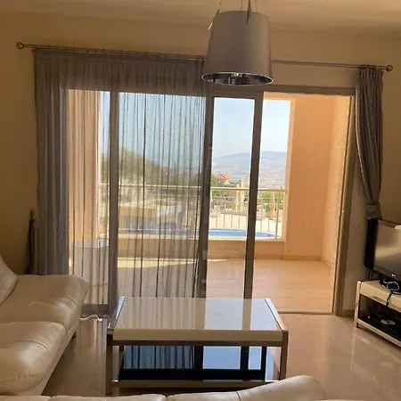 Relaxing 1 Bedroom With Pool And Sea View شقة *