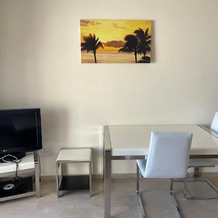 Relaxing 1 Bedroom With Pool And Sea View * Dhrousha